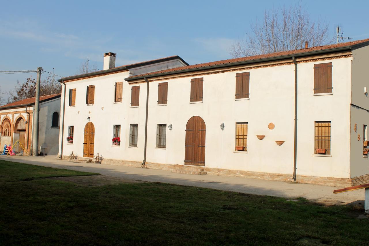 Bed and Breakfast La Casa Delle Rondini Roncoferraro Exterior foto
