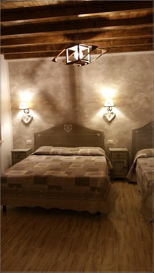 Bed and Breakfast La Casa Delle Rondini Roncoferraro Exterior foto