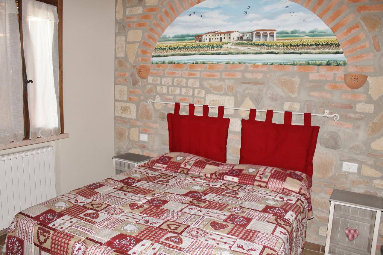 Bed and Breakfast La Casa Delle Rondini Roncoferraro Exterior foto