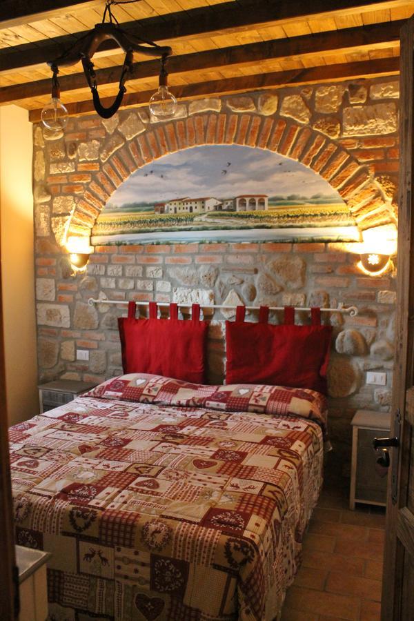 Bed and Breakfast La Casa Delle Rondini Roncoferraro Exterior foto