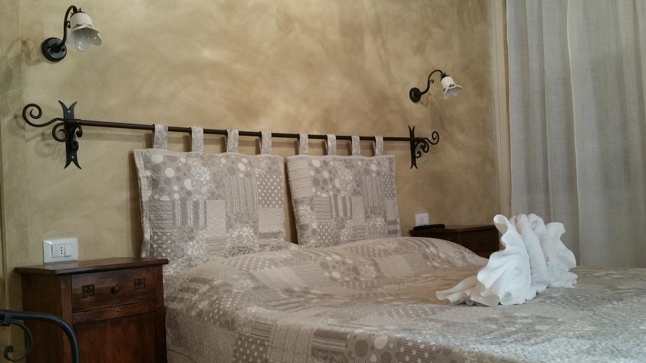 Bed and Breakfast La Casa Delle Rondini Roncoferraro Exterior foto