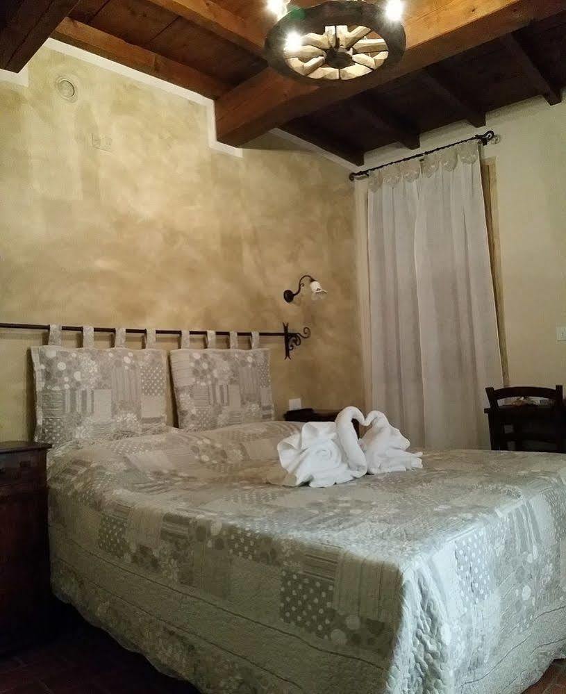 Bed and Breakfast La Casa Delle Rondini Roncoferraro Exterior foto