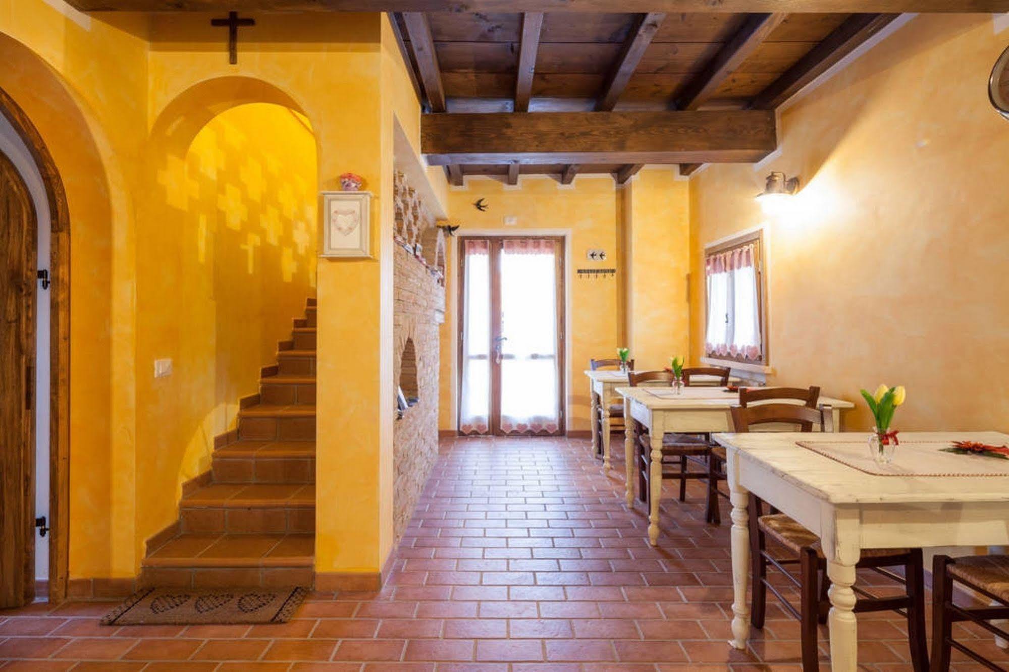Bed and Breakfast La Casa Delle Rondini Roncoferraro Exterior foto