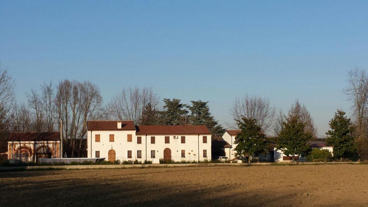 Bed and Breakfast La Casa Delle Rondini Roncoferraro Exterior foto